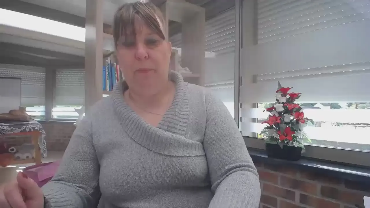 Offline virginia62_59 on Cam4