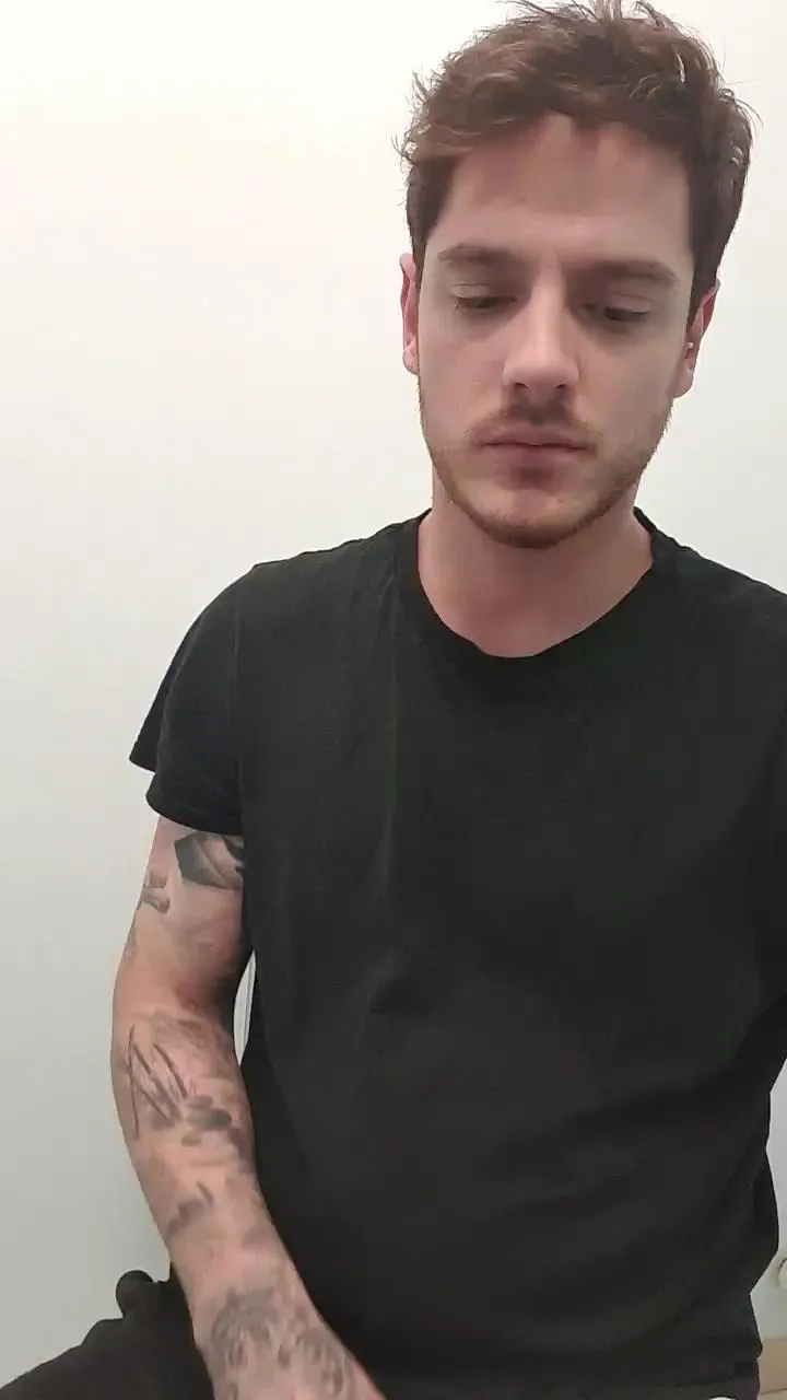 Offline WetDream20 on Cam4