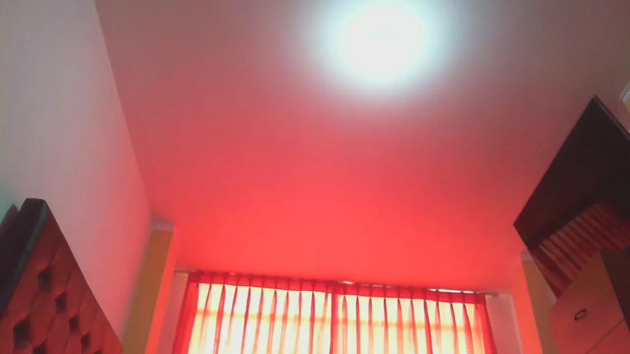 Offline whatever2288 on Cam4