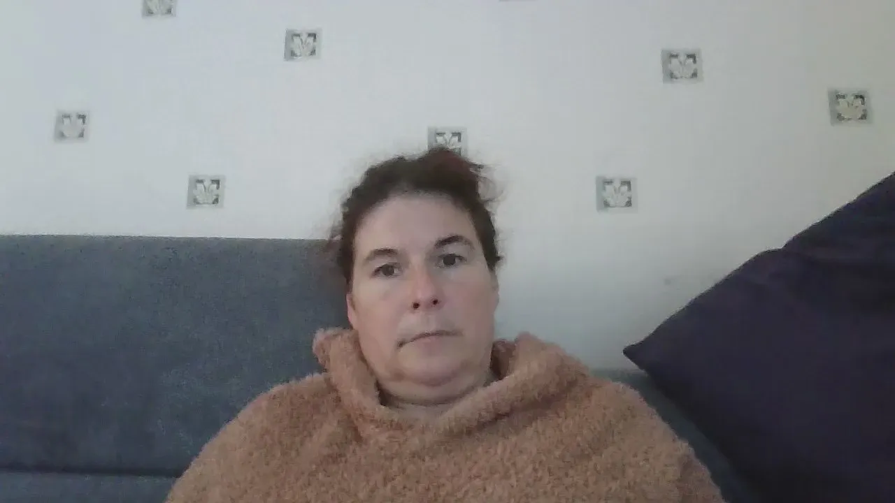 Offline xblueandwhitex on Cam4