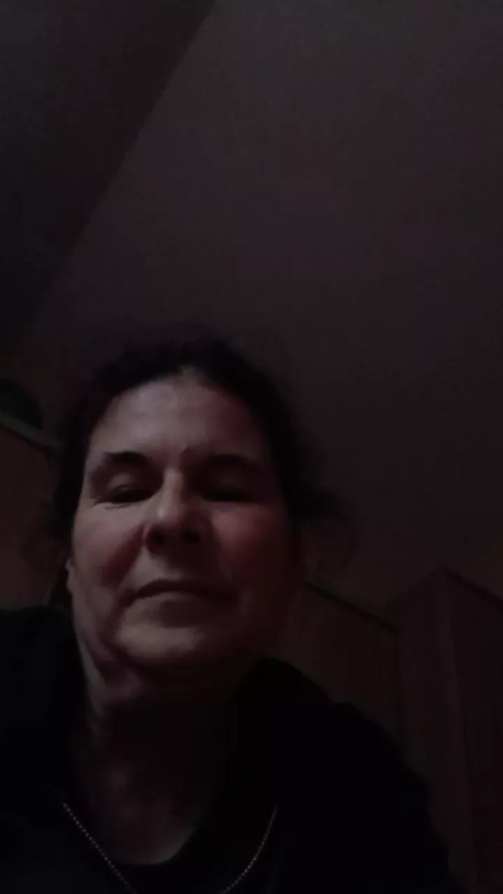 Offline xblueandwhitex on Cam4