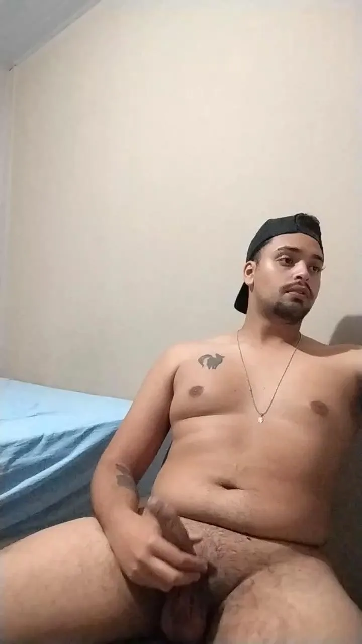 xcumshot3323 on Cam4