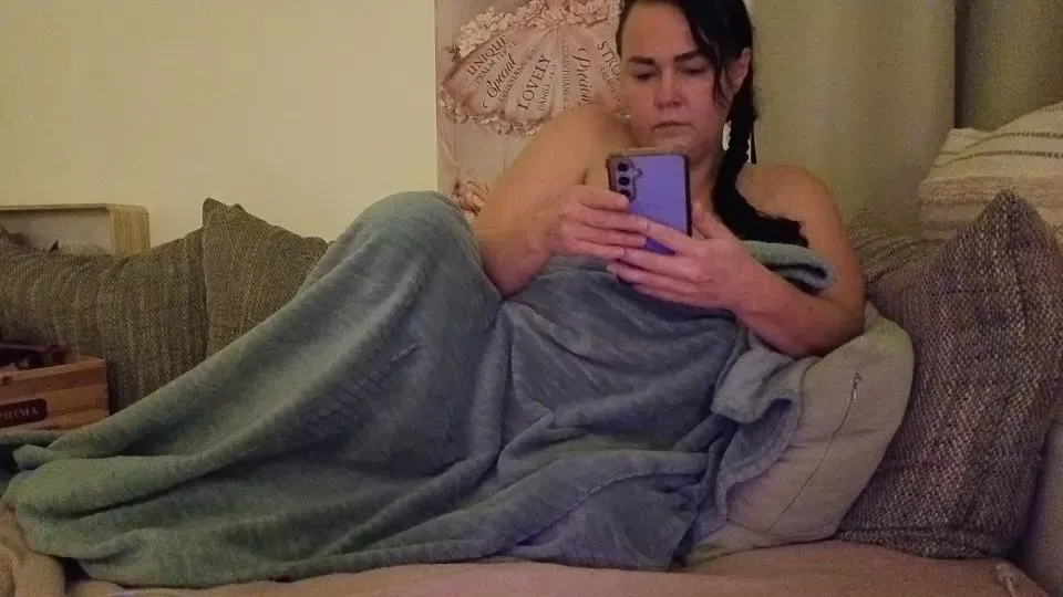 Offline XXSquirtySamXX on Cam4