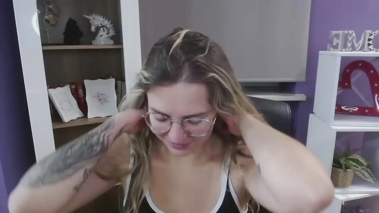 Offline xZoey on Cam4