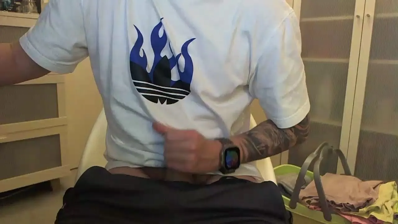 Offline young_slut on Cam4