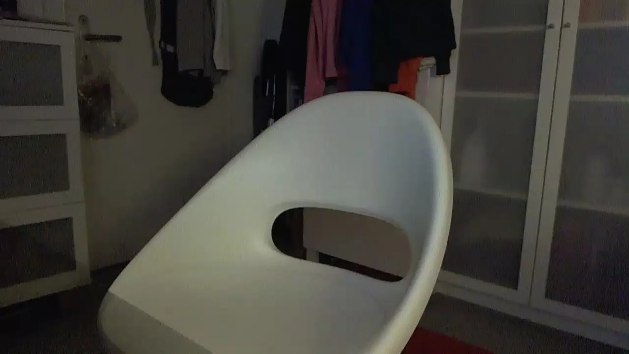 Offline young_slut on Cam4