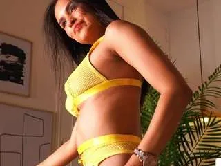 alana-haze on CamSoda 