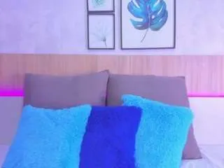 Freechat alanna-hank on CamSoda