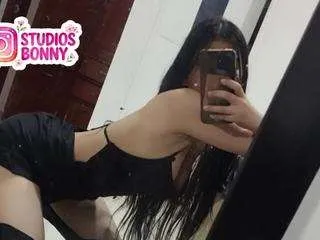 alexandra-venuss on CamSoda