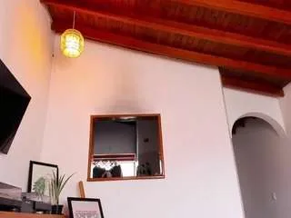 Offline almendra-doll on CamSoda