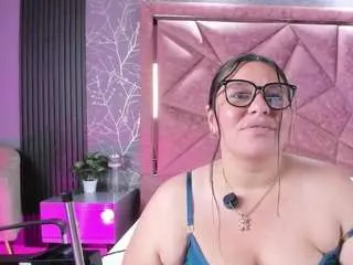 amandacruz on CamSoda