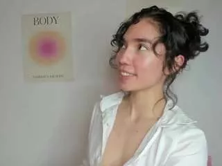 ana-from-heaven on CamSoda 