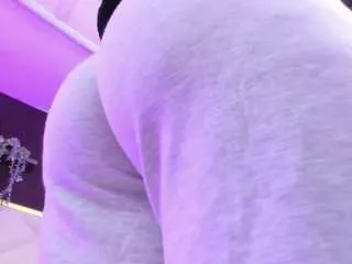 Freechat april-bowie on CamSoda