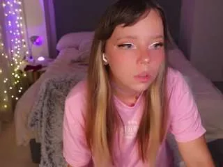 Freechat ayralust on CamSoda