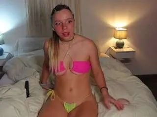 Freechat ayralust on CamSoda