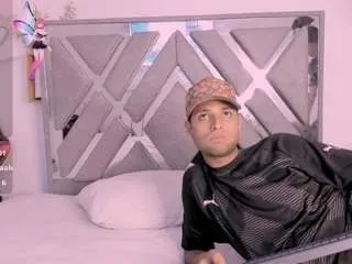 bamby-kitty on CamSoda 