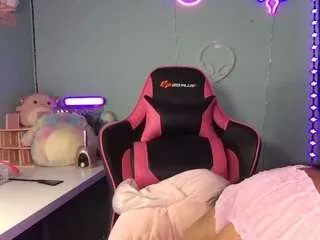 barbiegirlyy on CamSoda 