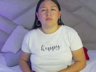 Offline bellaarouxx on CamSoda