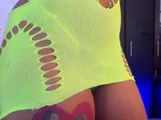 Freechat booniebrooks on CamSoda