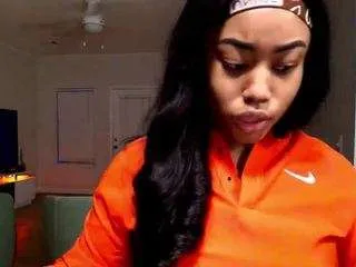 briannabrave on CamSoda