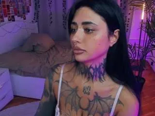 Offline butterf1y on CamSoda