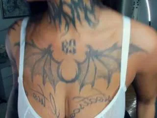 Offline butterf1y on CamSoda