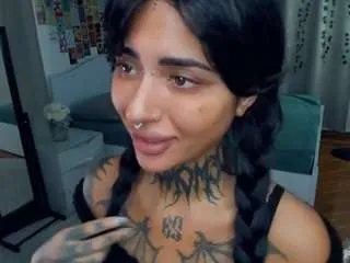 Offline butterf1y on CamSoda