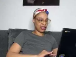 carmelbunny on CamSoda