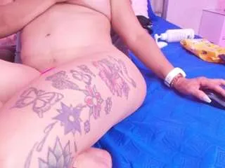 carolina-foxx on CamSoda