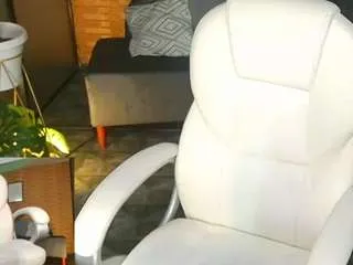 catta-james on CamSoda 