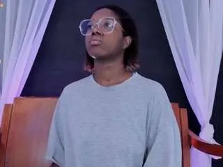 connywells on CamSoda 