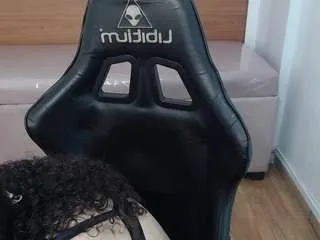 danatella-t on CamSoda 