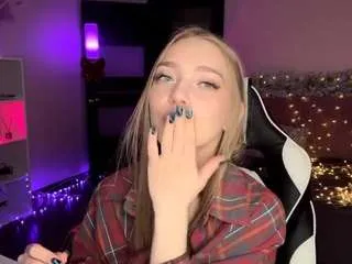 daniaoetzel on CamSoda