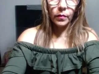 dulce-paty — dildo in my ass [200 tokens remaining]