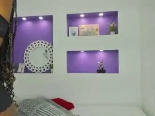 Freechat ebony-jeane on CamSoda