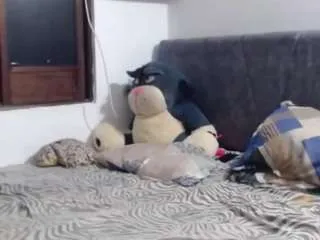 ebonyahgata on CamSoda