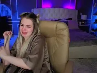 Offline elinanortas on CamSoda