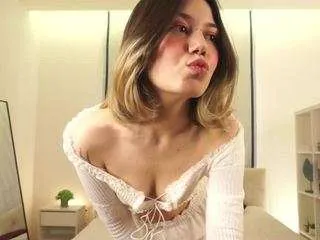 Freechat elvinaclagg on CamSoda