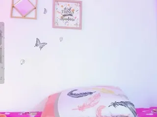 Offline emma-rogerss on CamSoda