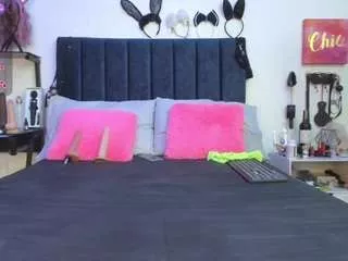 emmily-giraldo on CamSoda 