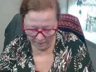 Offline flirtyadele on CamSoda