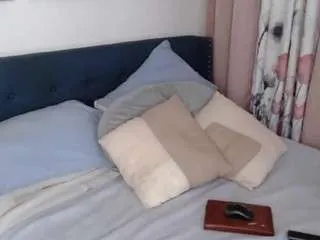 Offline geishapaige on CamSoda