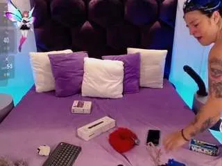 Offline gin-fox on CamSoda