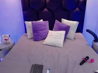 Offline gin-fox on CamSoda