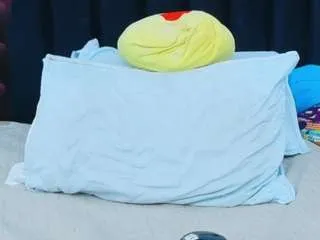 Freechat grettchen on CamSoda