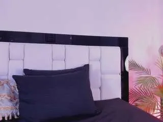 hanna-palmer — show my juicy tits [24 tokens remaining]