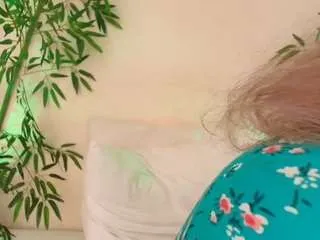 Offline happyalice on CamSoda