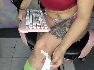 harleyqueen18 on CamSoda