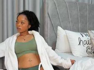 Freechat hot-mamacitah on CamSoda