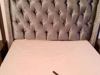 isabella3020 — BIG BIG ASS BOUNCING IN CAMERA! | Tease Me Thursday  | Curvy latina magic | Sweet chat, naughty thoughts | Control ON [100 tokens remaining]